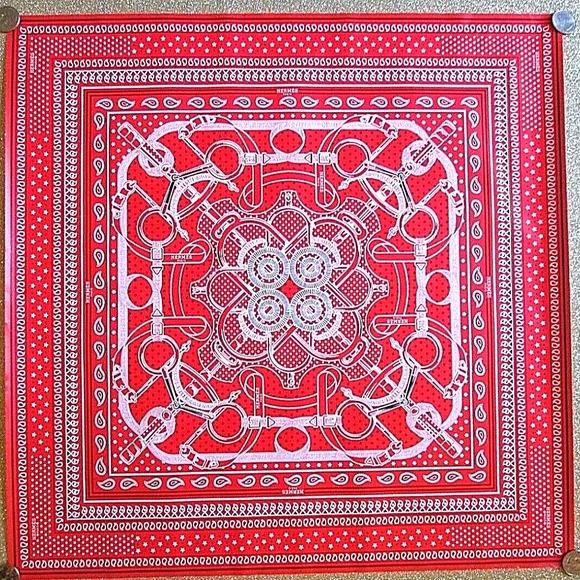 HERMES GIFT WRAP - Picture 1 of 4